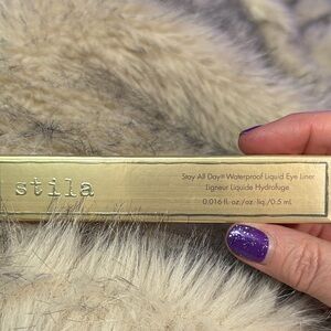 Stila Stay All Day Waterproof Liquid Eyeliner - in Shade intense